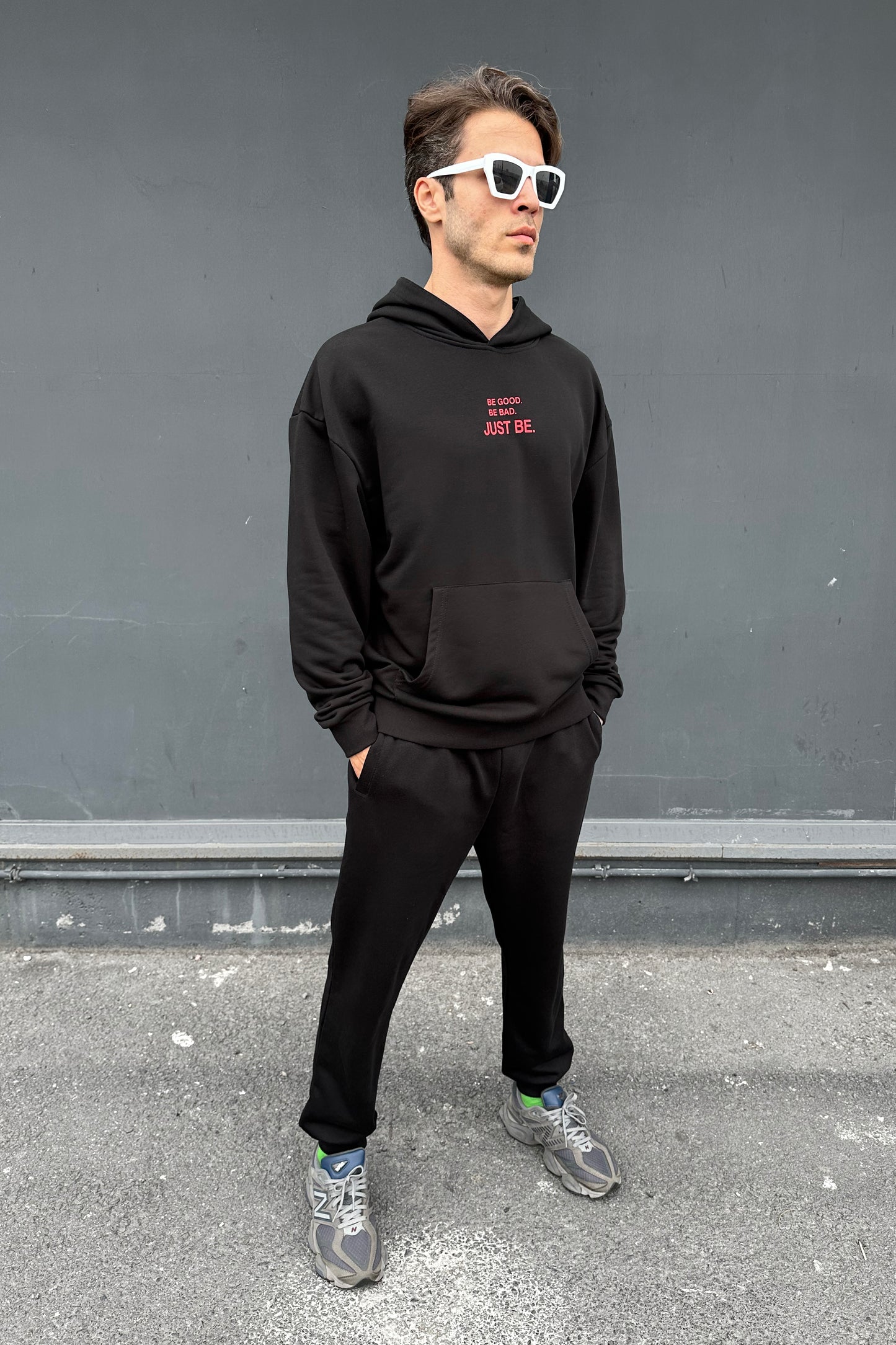 VIOCOSE Unisex Oversized Graphic Hoodie